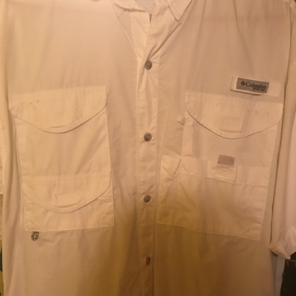 Men’s white Columbia shirt